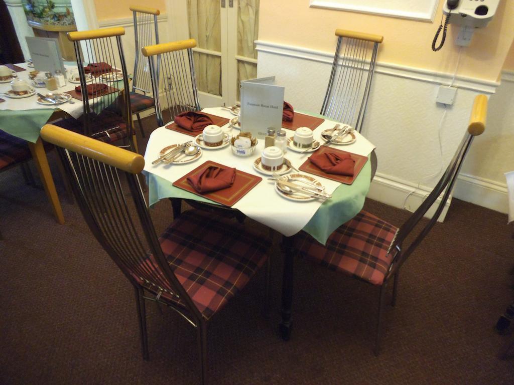 Fountain House Hotel Хейс Екстериор снимка