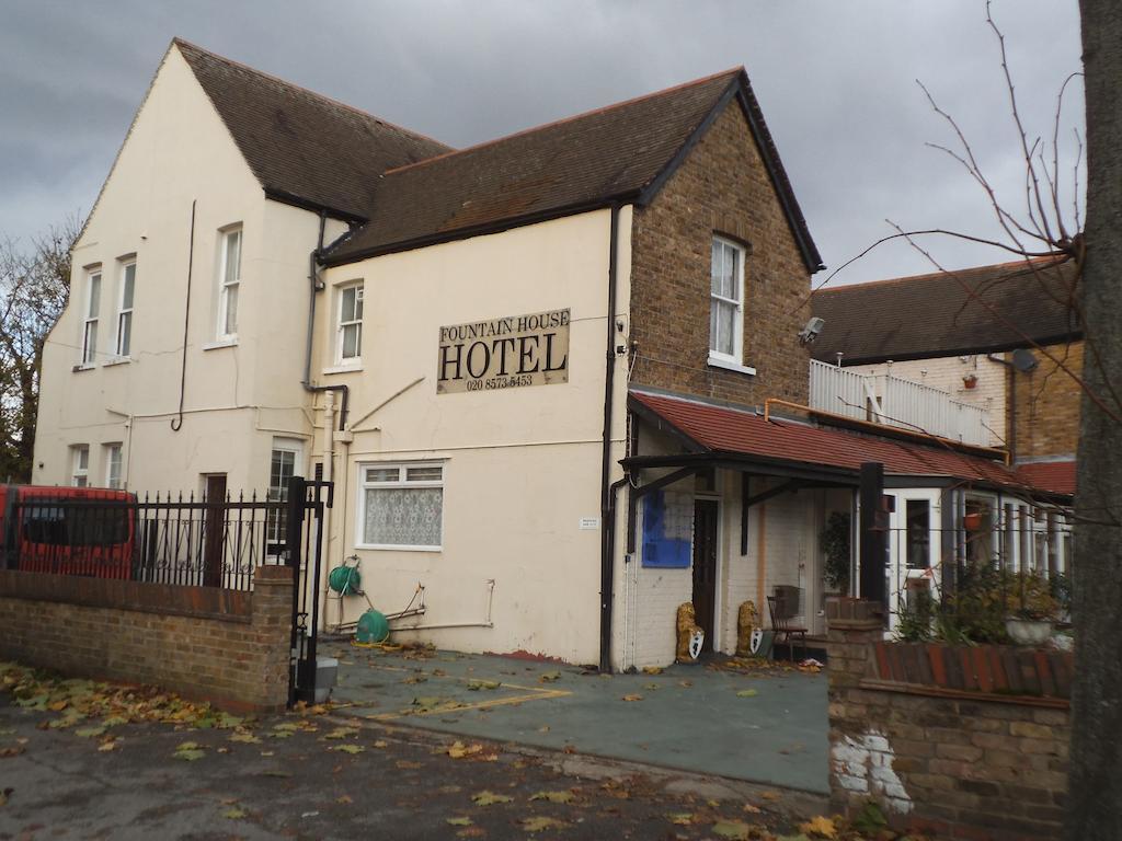 Fountain House Hotel Хейс Екстериор снимка